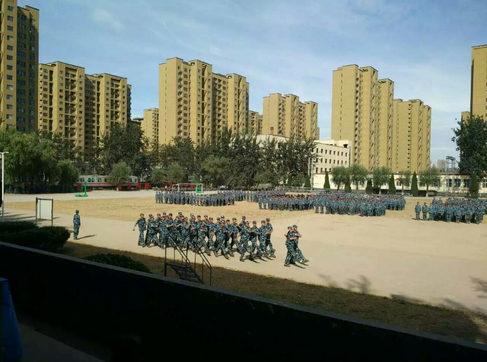 石鐵技校新生軍訓 石鐵技校2016新生軍訓 教育資訊