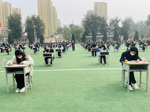 石家莊鐵路學(xué)校2022秋期中考試現(xiàn)場 石家莊鐵路學(xué)校2022秋期中考試現(xiàn)場 學(xué)校圖片 第1張