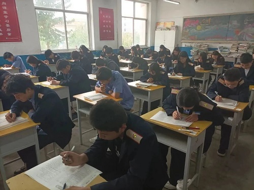 石家莊鐵路學校升學班月考 石家莊鐵路學校升學班月考 學校圖片 第2張
